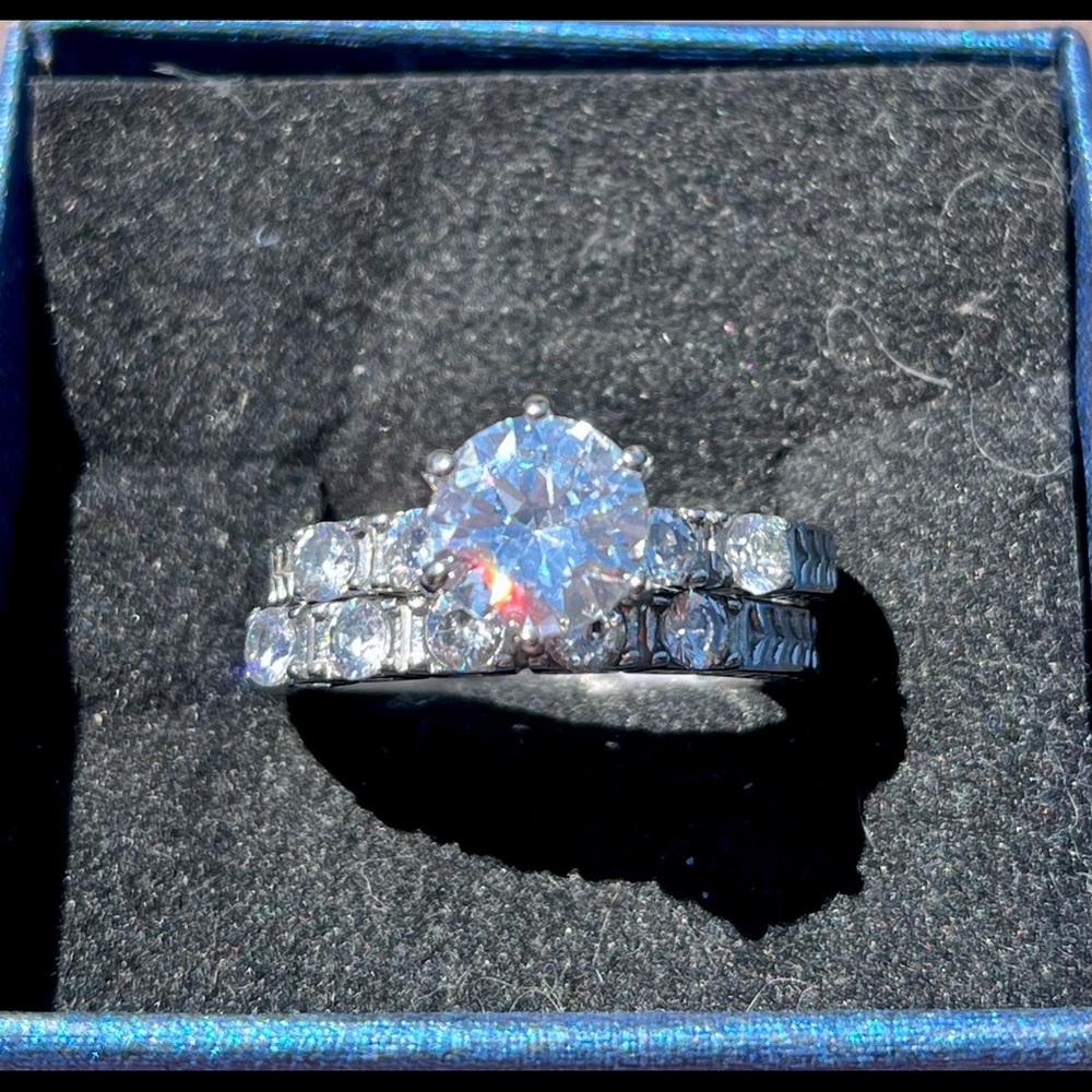 💎ONE LEFT sz 8💎Engagement Ring 3.35 TCW Middle Stone & Matching Wedding Band - Picture 9 of 10